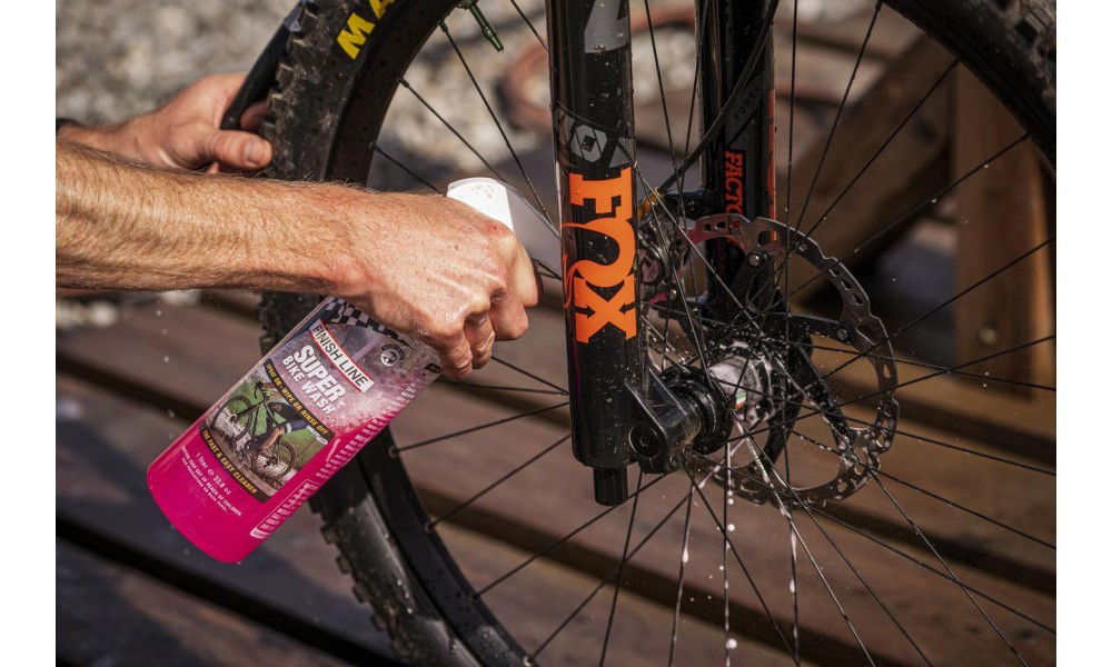 Płyn Bike Wash Finish Line do czyszczenia roweru 1000ml+atomizer