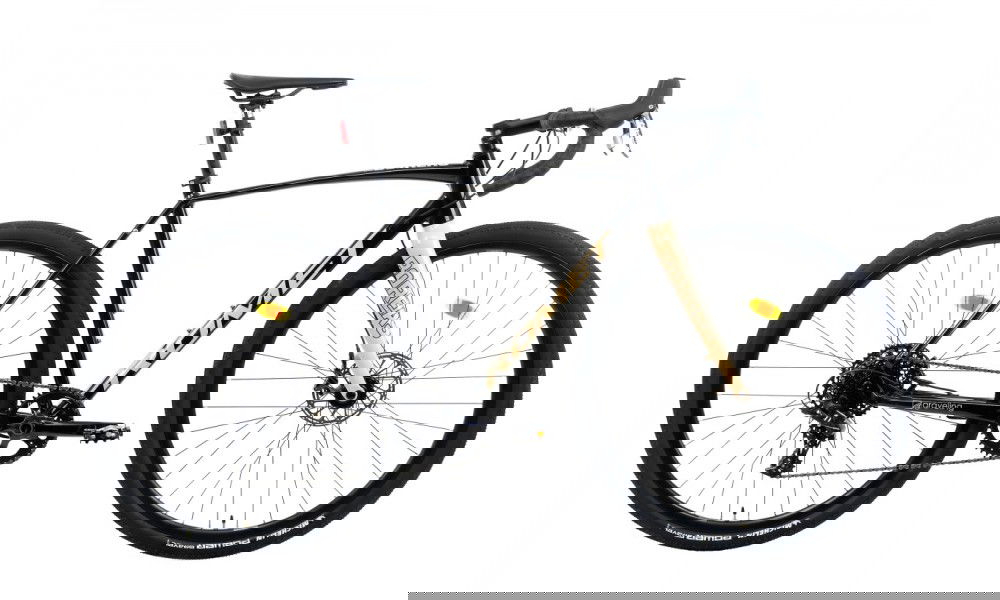 Rower gravel Romet Boreas 2 - czarny-kremowy