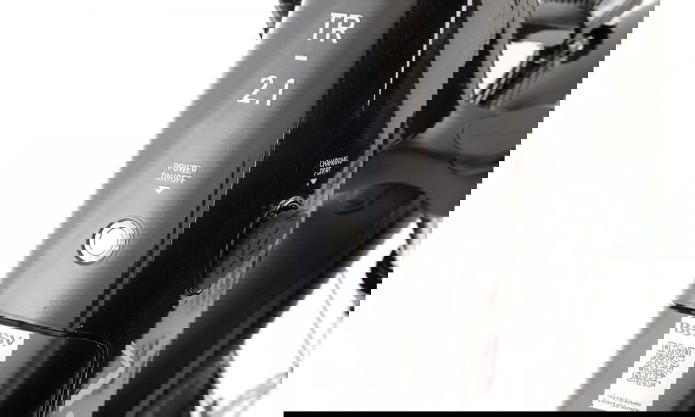 Rower trekkingowy elektryczny BESV TR 2.1 LS - czarny